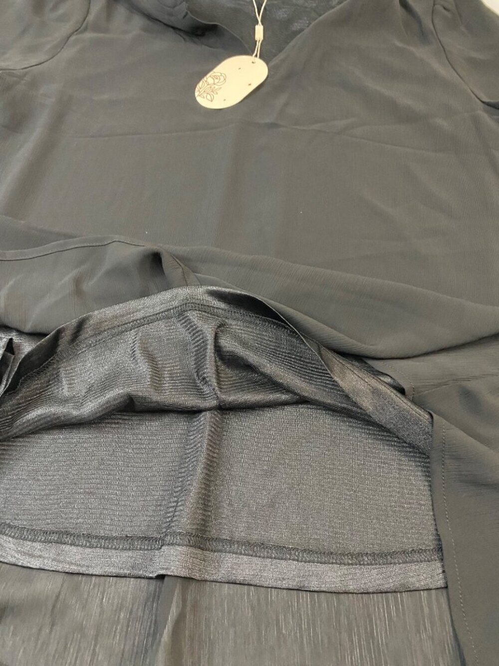 Black Ruffle Sleeve Chiffon Blouse L Lightweight & Elegant NWT - Picture 8 of 9